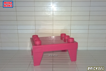 Стол с 4-мя ножками розовый