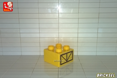 Перила, кубик с наклейкой 2х2 желтый