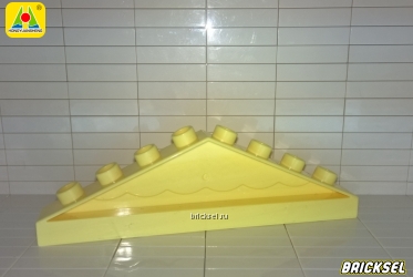 Треугольник, свод крыши светло-желтый