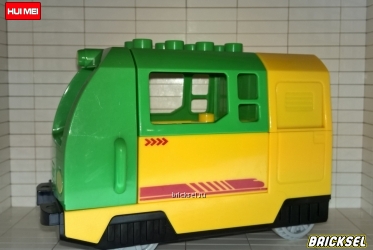 Поезд тягач зеленый