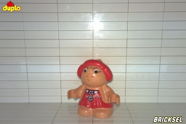 Гномик красный с пуговицами из белых цветочков (Lolly Strawberry)